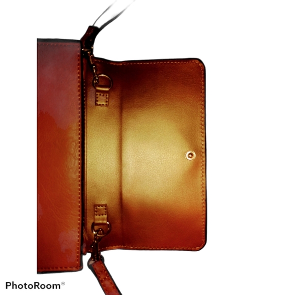 emelie m. Tan crossbody purse - Picture 5 of 5